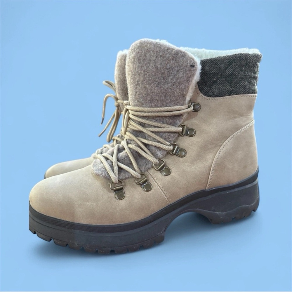 Raven Outdoor Adventure Boot Size 9
